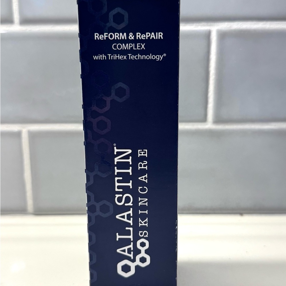 Alastin Skincare ReFORM & RePAIR Complex